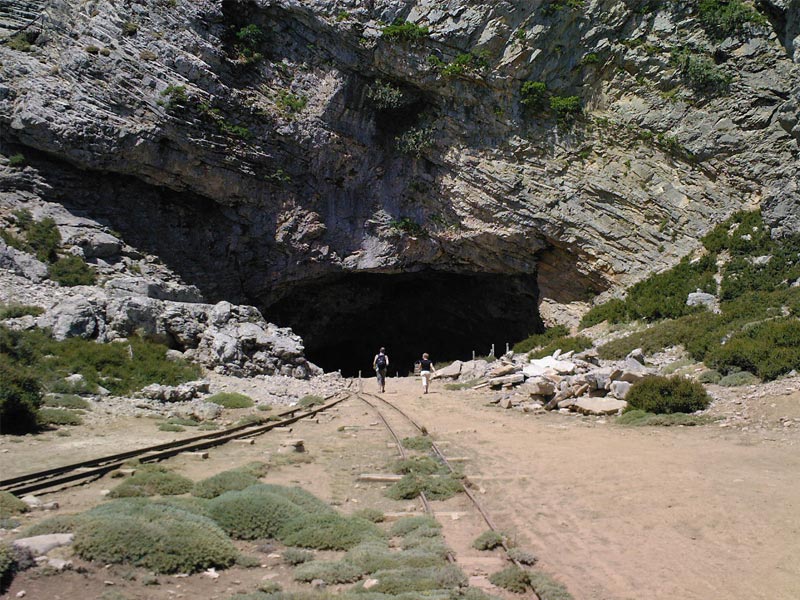 Диктерийская пещера, Крит
