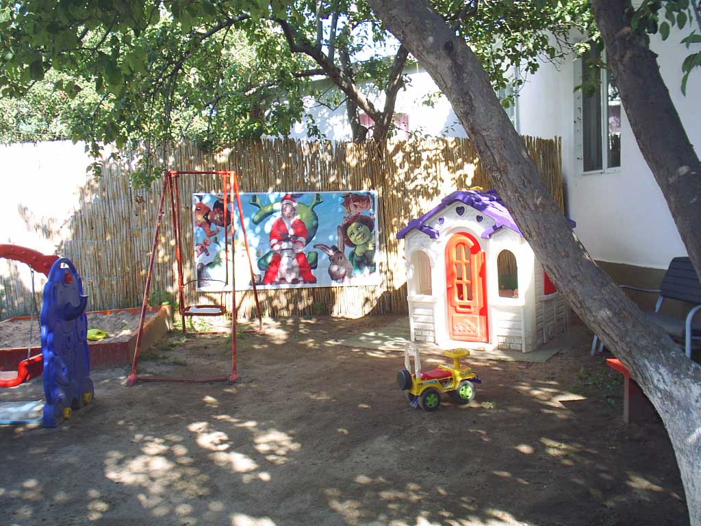 Детская площадка в гостевом доме 