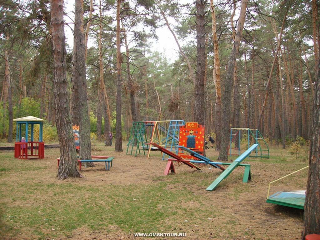 Детская площадка на базе отдыха «Радуга» 
