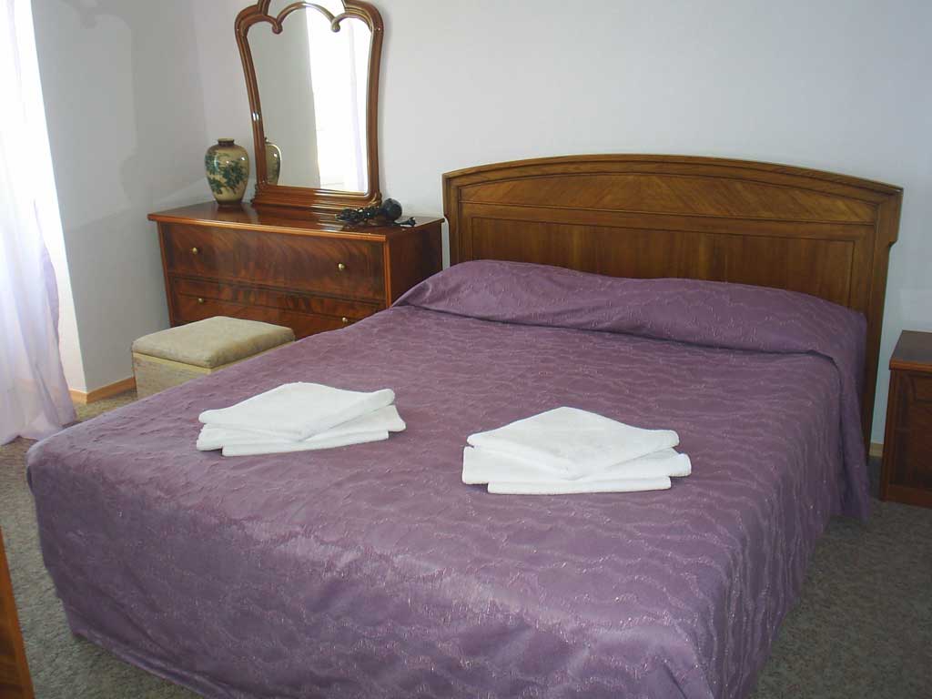 Спальня в люксе санатория «Кыргызское взморье» 