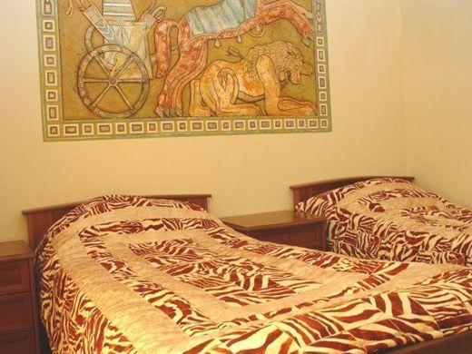 Спальня в номере Египет в гостиничном комплексе Тау-Таш 